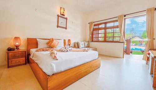 Superior Double or Twin Room with Pool View - Free Mini-bar in Room