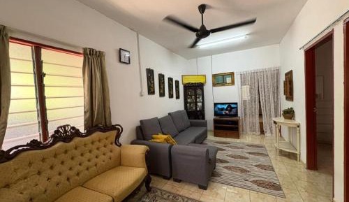 Three-Bedroom Vacation Home 