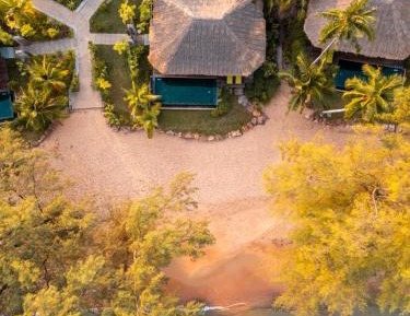 Beachfront Pool Villa