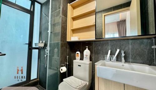 Deluxe One-Bedroom