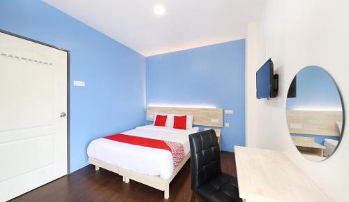 Deluxe Queen Room