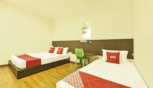 Economy Triple Room