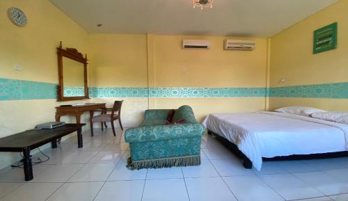 Triple Room with Private Bathroom