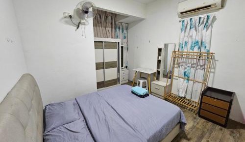 Double Room with Shared Bathroom