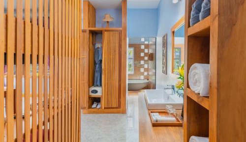 Twin Room with Pool View