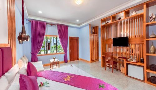 King Room with Pool View