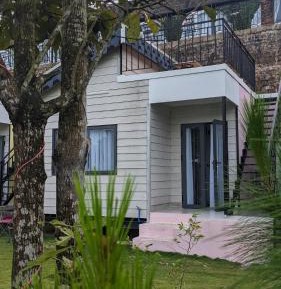 Bungalow with Patio