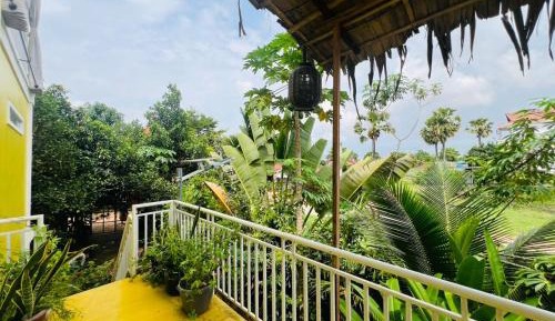 Deluxe Double Room (2 Adults + 1 Child)