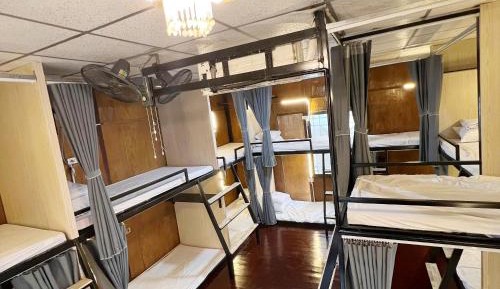 Bunk Bed in Mixed Dormitory Room