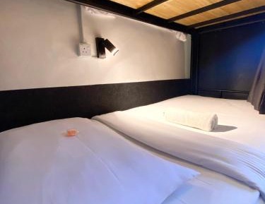 Bed in 6-Bed Mixed Dormitory Room