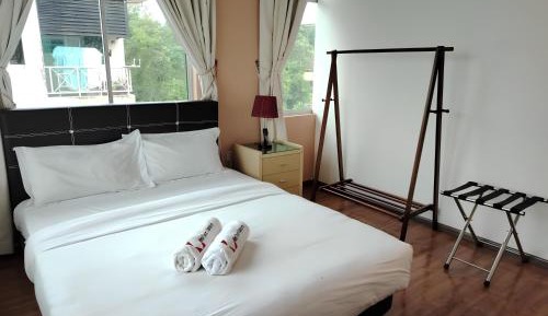 Semi Entire Two-Bedroom Apartment with View