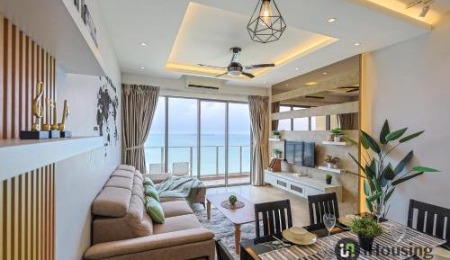 Apartment with Pool View 