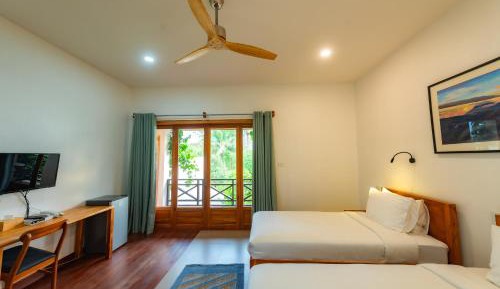 Double or Twin Room with Balcony