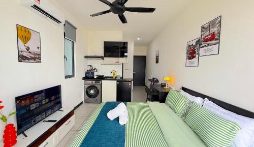 Studio Apartment with One Double Bed