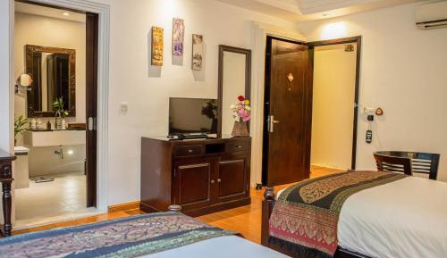 Family Suite with Pool View