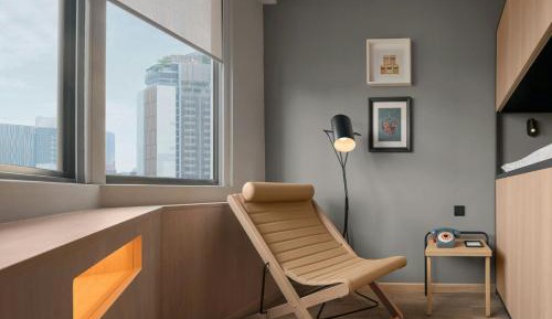 Moxy Deluxe Loft