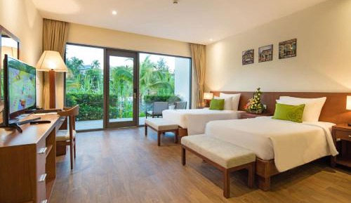 Triple Room with Garden View