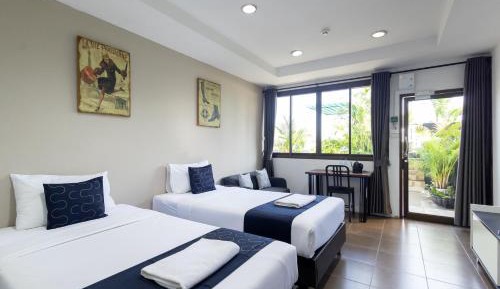 Superior Twin Room with City View