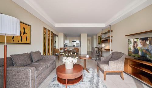 One-Bedroom Premier Apartment