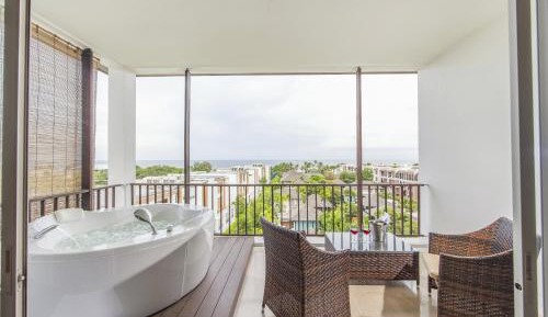 Sea View Sky Suite