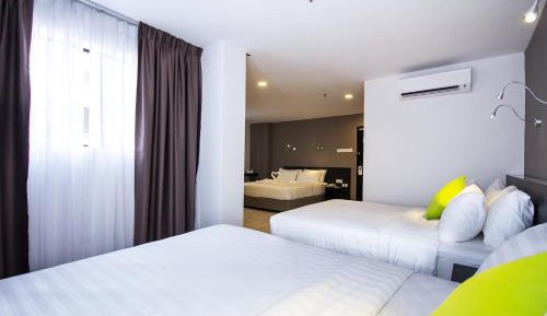 Deluxe Family Room