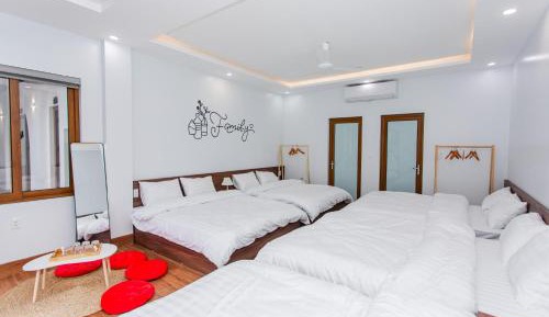 Deluxe Family Room