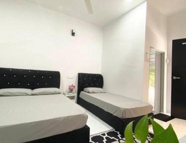 Triple Room with Private Bathroom
