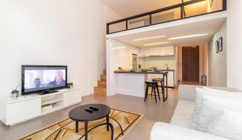 One-bedroom Loft Apartment 