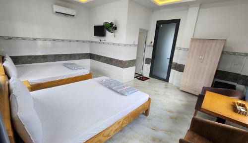 Quadruple Room with Mountain View