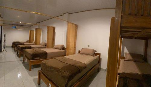 Bed in 8-Bed Dormitory Room