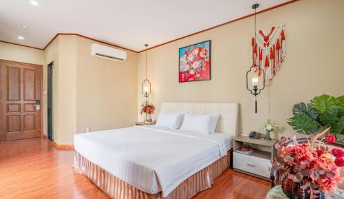 Suite with Garden View