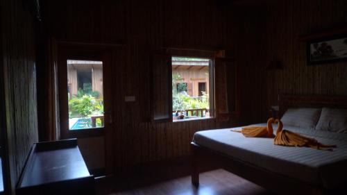 Deluxe Double Room with Garden View