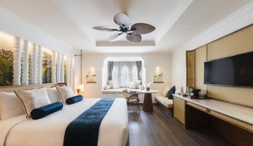 Duplex Deluxe with Private Pool - High Tea