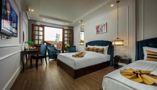 Family Suite with Balcony