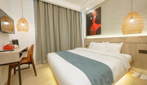 Deluxe King Room