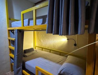 Bunk Bed in Mixed Dormitory Room