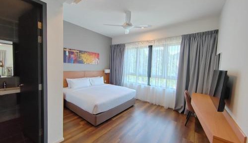 Three-Bedroom Apartment with Park View