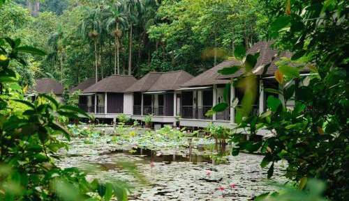 Water Villa (No Children Allowed)