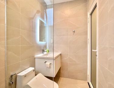 Single Room with Private Bathroom