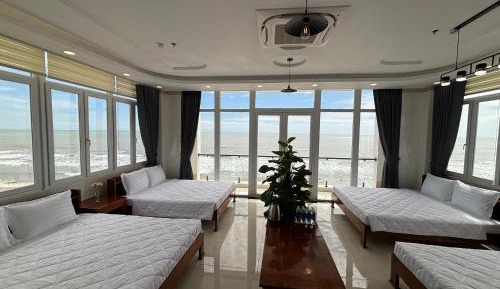 Family Suite with Balcony