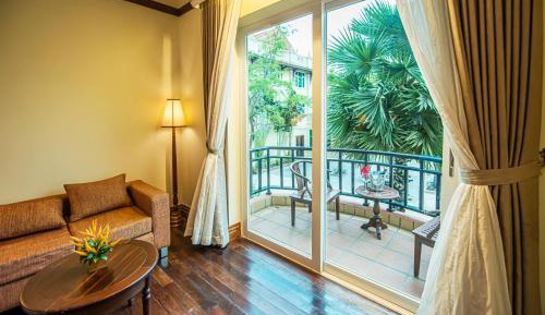 Deluxe Double Garden View