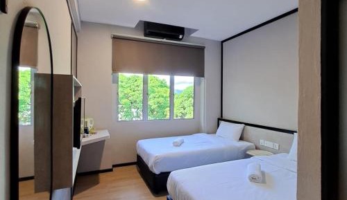 Deluxe Twin Room