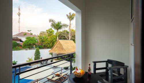 Villa Connecting Suite, Balcony, Pool View - Free Mini-Bar