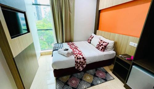 Deluxe Queen Room with Hassle Free Check-in / Free WiFi/ Free Refreshment