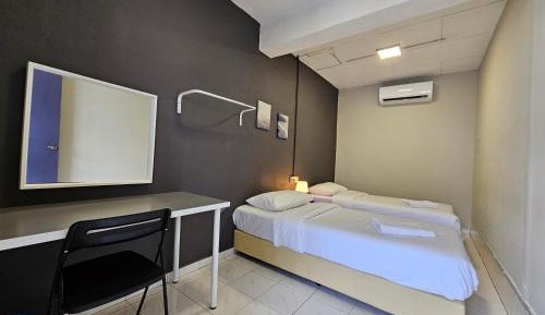 Twin Room with Shared Bathroom