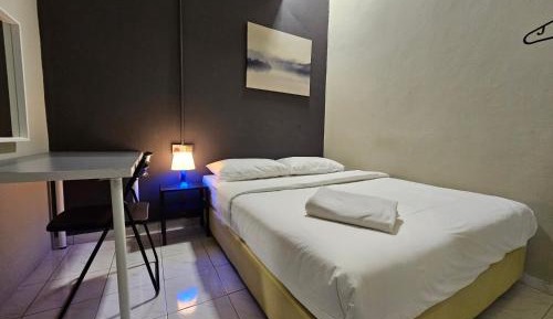 Double Room with Shared Bathroom