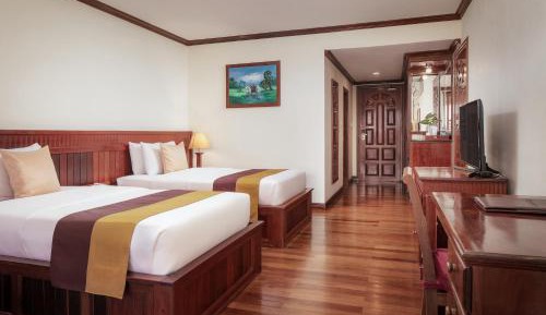 Deluxe Twin Room with Balcony