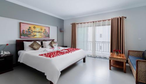 Deluxe Double Room with Balcony
