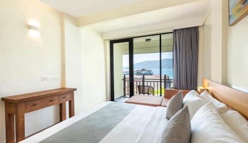Premier Deluxe Room - Seaview