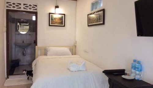 Budget Single Room